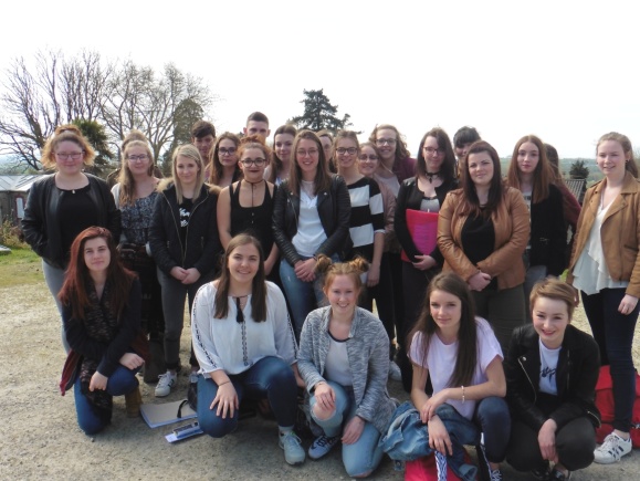 la classe de première ST2S du lycée Chevalier (Domfront)